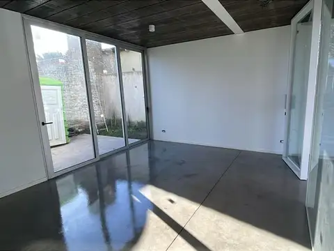 Local en Venta en City Bell, USD 95.000