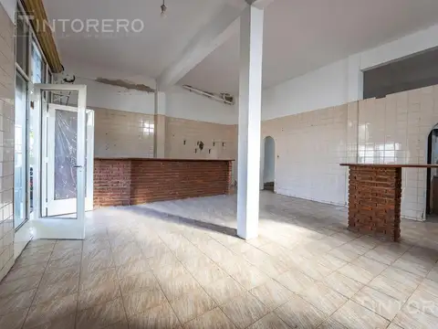 Local en Alquiler en Villa Gobernador Udaondo, $ 1.000.000