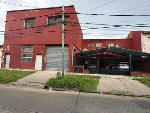 Importante Deposito a la venta en Munro