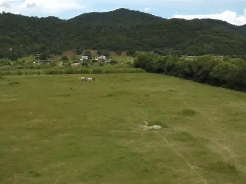 Terreno en Venta en La Falda, USD 400.000