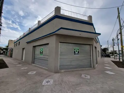 Amplio Local Comercial en Munro
