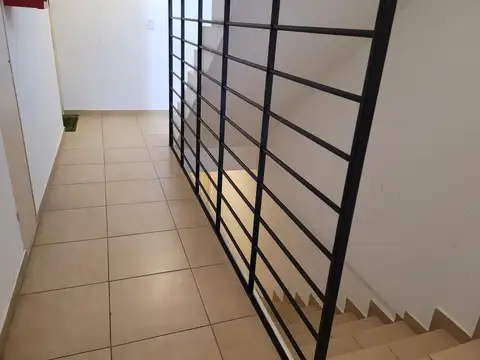 Departamento monoambiente escalera en zona macrocentrica