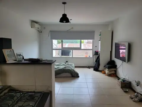 Departamento en Alquiler en Republica De La Sexta, $ 300.000