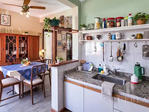 Casa en Venta con 1 cochera