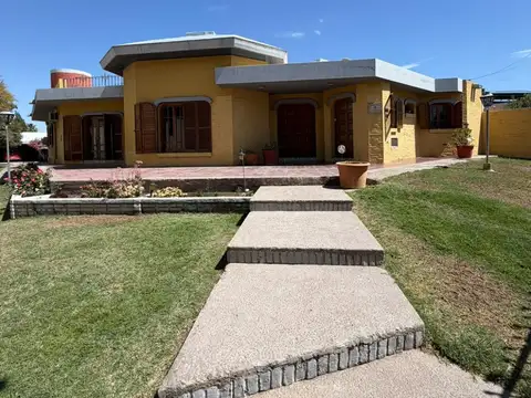 VENTA CASA CAPITAL SAN JUAN EXCELENTE UBICACION
