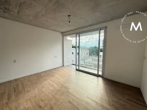 Departamento en venta de 1 ambiente con balcón - Villa Ballester Centro