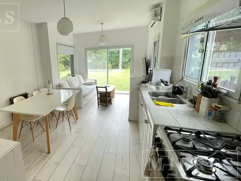 Casa en Alquiler Temporal con 2 cocheras