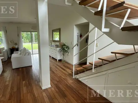 Casa en Alquiler Temporal en El Jacaranda, USD 3.500