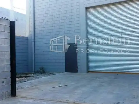 GALPON EN VENTA:: 1 CUADRA DE ACCESO OESTE :: LA REJA