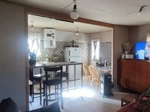 Casa 3 ambientes con 1 baño