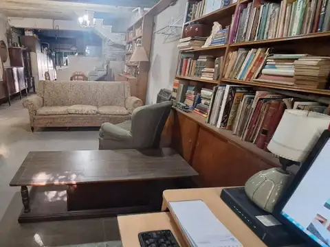 Casa 8 ambientes con 7 baños