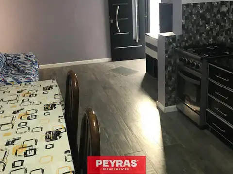 Propiedad en Block Dos Deptos. y Cochera