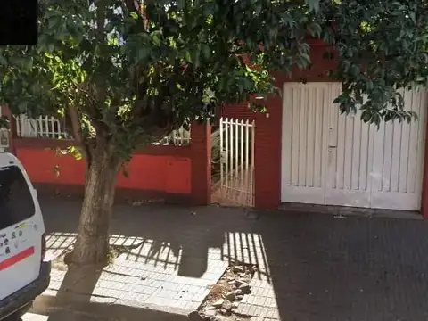 Casa En Venta En Ramos Mejia Sur