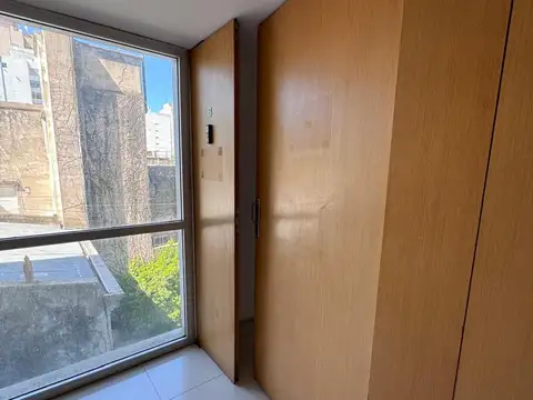 Oficina en alquiler en La Plata sobre Avenida 53 [Cod: 2852-455]