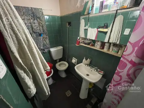 Depto Tipo Casa en Venta 50 años