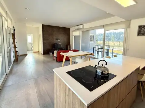 Casa en Venta en Lares de Canning
