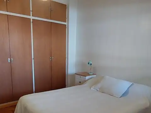 Casa en venta 4 ambientes  con parrilla en Olivos