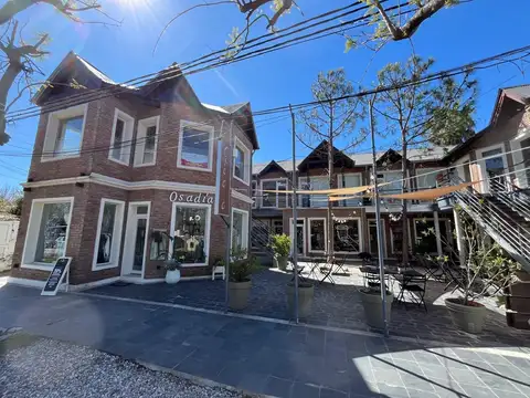 Local en Alquiler en Funes, $ 450.000