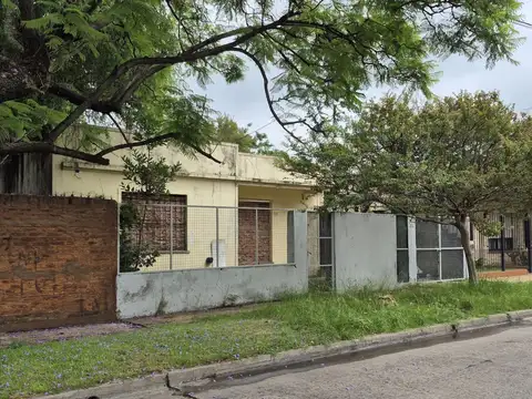 Terreno en Venta en Castelar Norte, USD 68.000