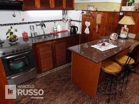 IMPECABLE CASA 3 AMBIENTES + DÚPLEX 4 AMBIENTES