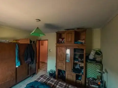 Pasteur 1049 e/ Langeyu y Bereterbide