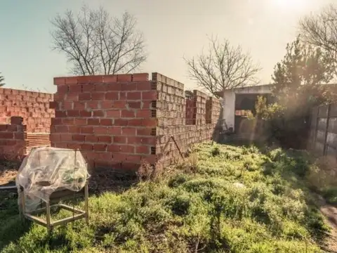 Casa 3 ambientes con 1 baño