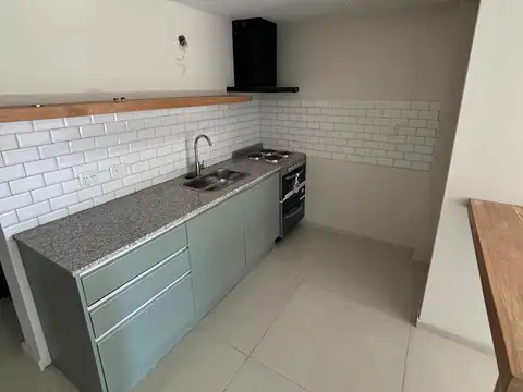 Vice Almirante O Connor  al 1200