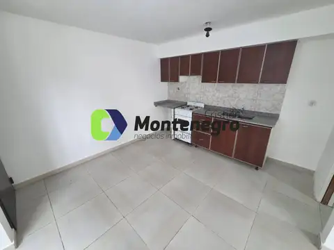 Depto Tipo Casa 3 ambientes con 2 baños