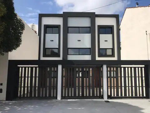 TRIPLEX A ESTRENAR 4 AMBIENTES