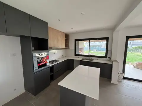 Casa en venta San Pablo barrio privado pilar 4 dormitorios pileta