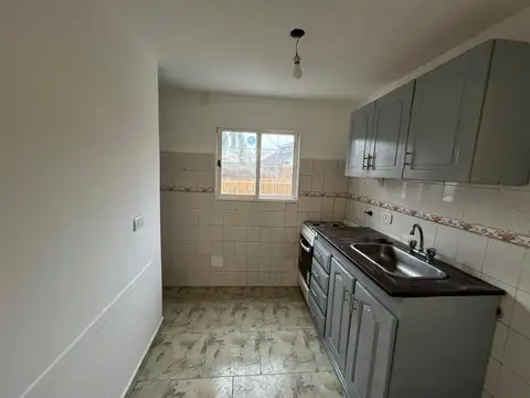 Depto Tipo Casa en Alquiler de 2 dormitorios