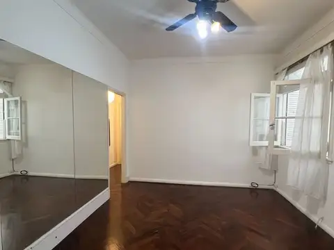 VENTA departamento 2 Ambientes Colegiales