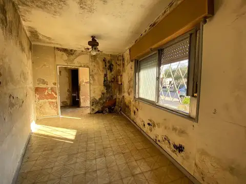 Casa en Venta en Lanús Oeste, USD 42.000