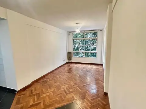 Loria 533 , Piso 2