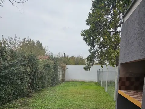 Depto Tipo Casa en Venta con 2 cocheras