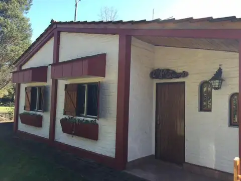 CASA EN VENTA CON EXCELENTE UBICACION, EL MORO, MARCOS PAZ