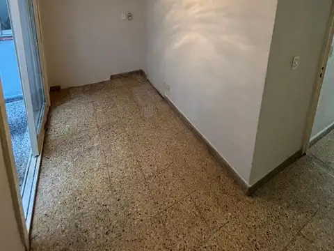 Depto Tipo Casa en Alquiler de 2 ambientes