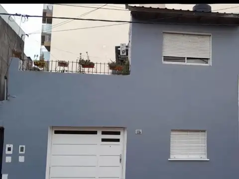 Casa 3 dormitorios - Cochera - Terraza - Parrillero-  Asamblea al 600-  Zona Norte Oportunidad!...