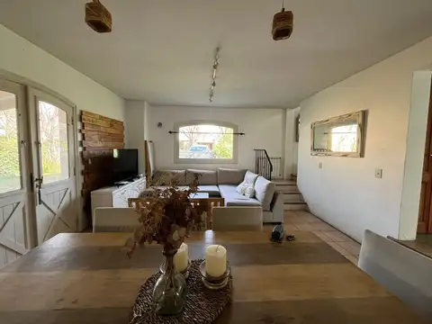 Casa en Venta con 1 cochera