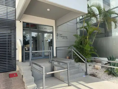 VENTA / DEPARTAMENTO / SEMIPISO / CENTRO CIUDAD