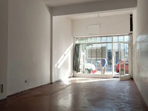 Local en Venta en Jose Leon Suarez, USD 80.000
