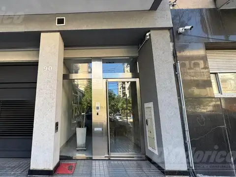 Semi piso de 1 dormitorio en venta en Caballito.