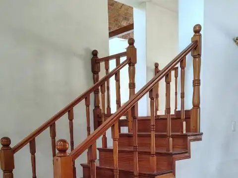 Casa 3 ambientes con 2 baños