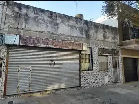 LOCAL COMERCIAL CON VIVIENDA EN VENTA EN VELEZ SARSFIELD