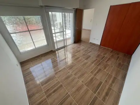Alquiler depto 2 ambientes y balcon v. riachuelo