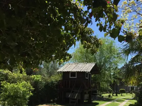 Gran casa quinta con pileta en San Miguel