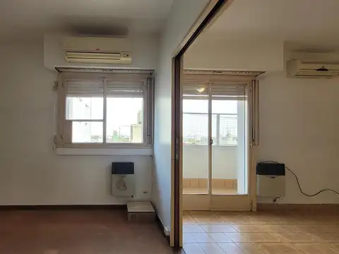 En Venta, Departamento 4 Amb. c/ Balcón, Villa Martelli - V. Lopez