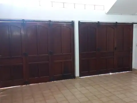 Casa en Alquiler de 4 dormitorios