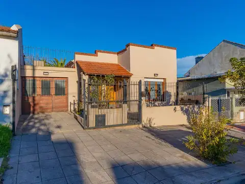 Venta Casa 3 ambientes Güemes 4600 San Carlos