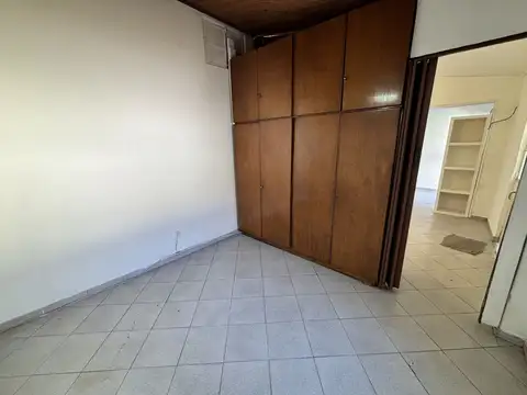 Departamento en Alquiler en Adrogue, $ 500.000